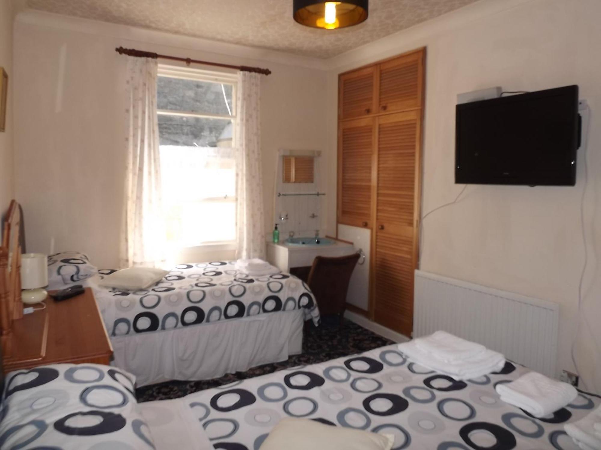 Glenavon Homestay Оубън Екстериор снимка