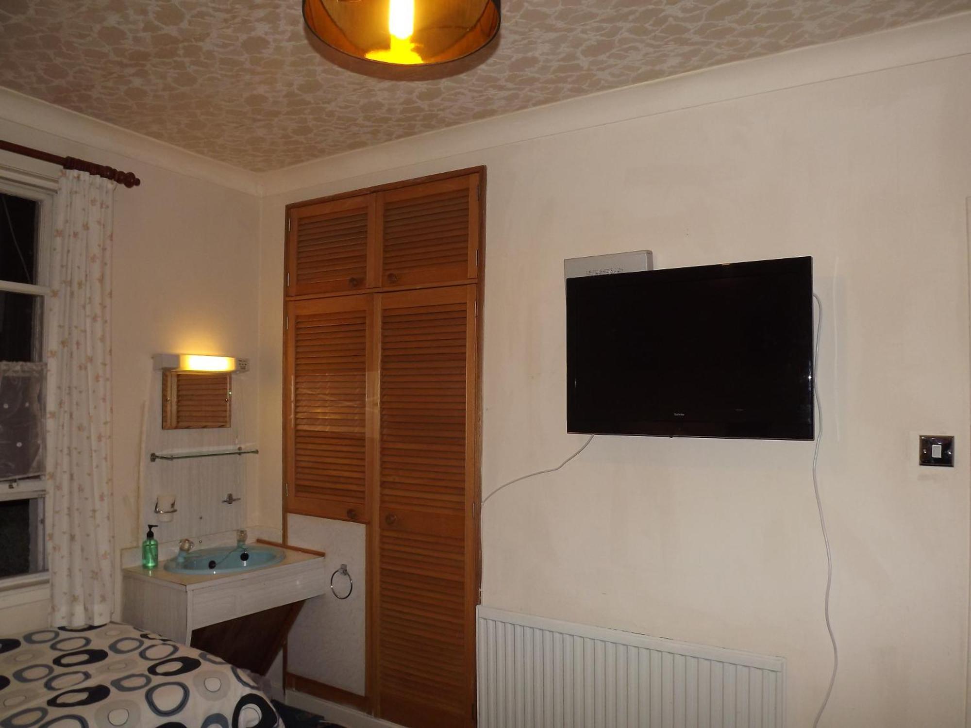 Glenavon Homestay Оубън Екстериор снимка